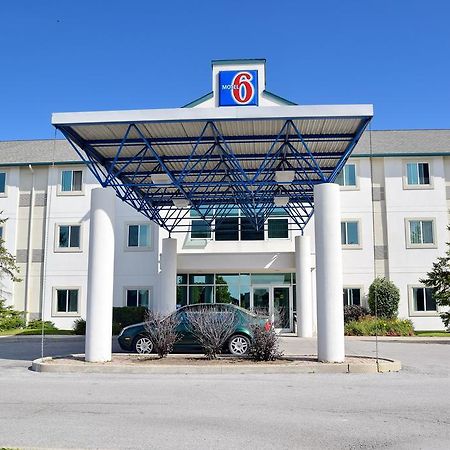Motel 6-Whitby, On - Toronto East Екстериор снимка