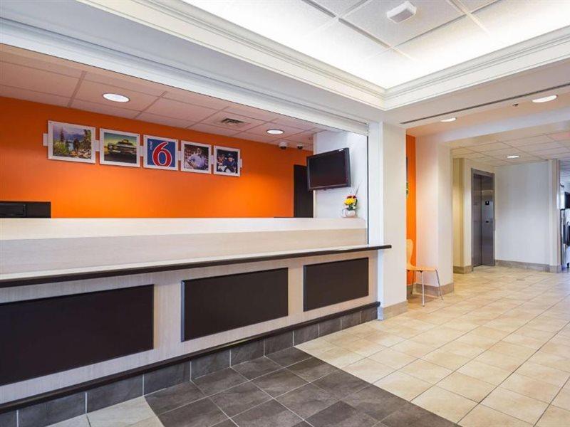 Motel 6-Whitby, On - Toronto East Екстериор снимка